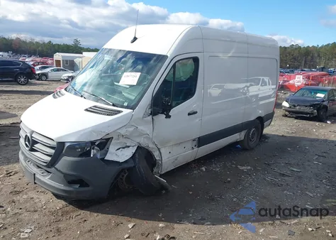 2020 Mercedes-Benz Sprinter 2500 Standard Roof V6 z USA, uszkodzony, nr VIN W1Y4EBHY4LT038984